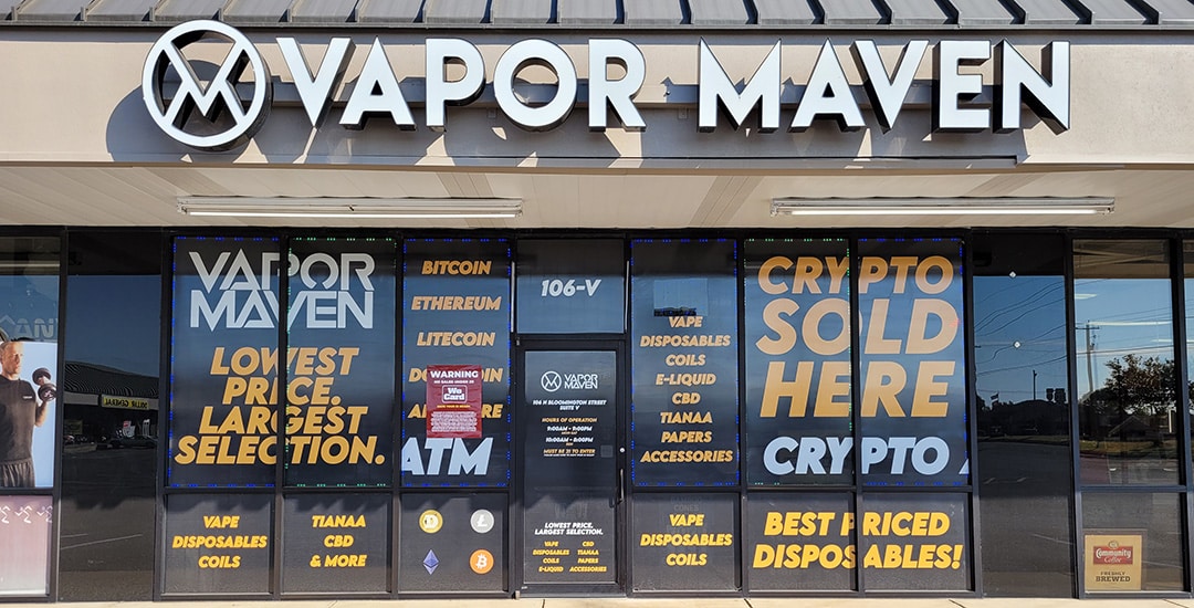 Picture of the outside of Vapor Maven vape shop in San Antonio texas